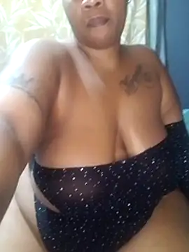 SEXYHUGEASS21 online show from 05.21.26