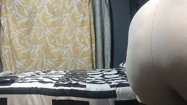 SEXYHUGEASS21 online show from 07.16.26
