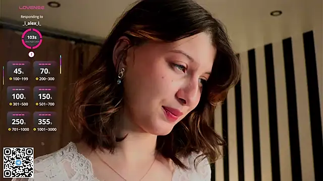 LorinaMaffitt online show from 11.23.25