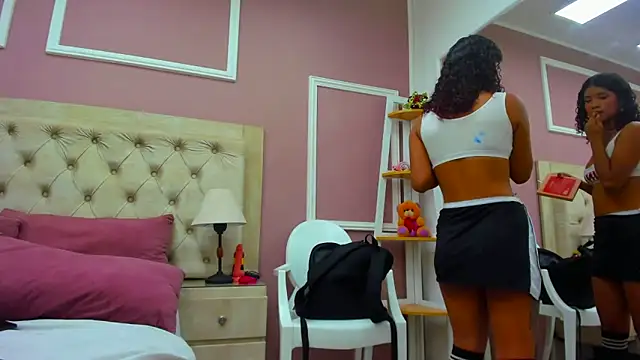 Snapshot of merlyaluna chatting on 09.11.25 merlyaluna online show from 09.11.25