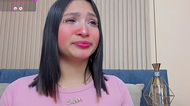 Snapshot of angel_ponce chatting on 09.10.25 angel ponce online show from 09.10.25