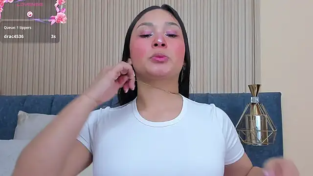 Snapshot of angel_ponce chatting on 09.30.25 angel ponce online show from 09.30.25