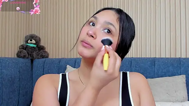 Snapshot of angel_ponce chatting on 11.13.25 angel ponce online show from 11.13.25