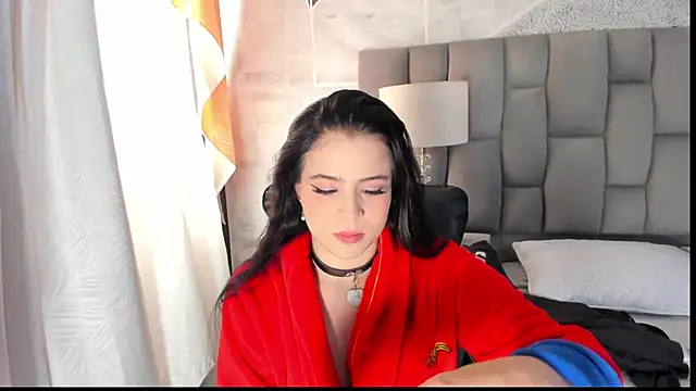 Snapshot of ChannelWhite_ chatting on 10.14.25 ChannelWhite online show from 10.14.25