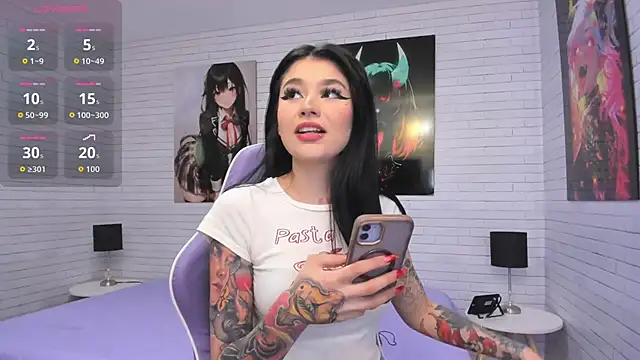 BellaClarck online show from 09.16.25