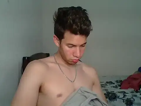 Snapshot of Maxtaylor18 chatting on 03.26.26 Maxtaylor18 online show from 03.26.26