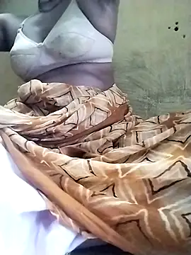 Snapshot of Gopika_Dudi chatting on 10.12.25 Gopika Dudi online show from 10.12.25