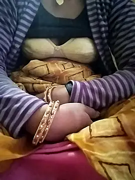 Snapshot of Gopika_Dudi chatting on 10.19.25 Gopika Dudi online show from 10.19.25