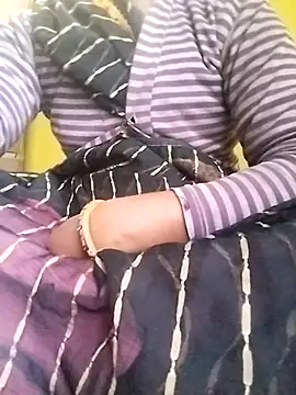 Snapshot of Gopika_Dudi chatting on 11.14.25 Gopika Dudi online show from 11.14.25