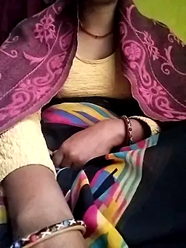 Snapshot of Gopika_Dudi chatting on 11.20.25 Gopika Dudi online show from 11.20.25