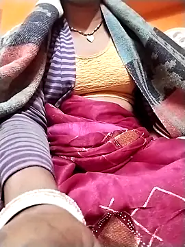 Snapshot of Gopika_Dudi chatting on 11.28.25 Gopika Dudi online show from 11.28.25