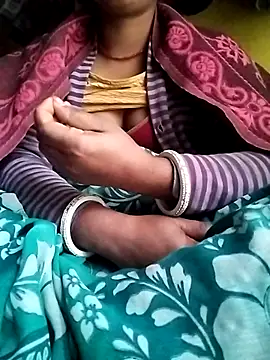 Snapshot of Gopika_Dudi chatting on 12.04.25 Gopika Dudi online show from 12.04.25