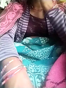 Snapshot of Gopika_Dudi chatting on 12.23.25 Gopika Dudi online show from 12.23.25