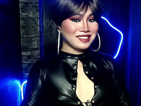 pretty lassy online show from 09.19.25