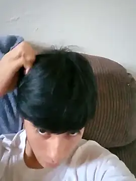 Snapshot of LUISSLEONN0958 chatting on 09.13.25 LUISSLEONN0958 online show from 09.13.25