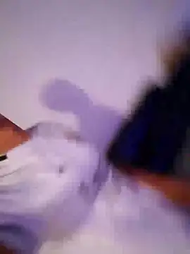 Snapshot of LUISSLEONN0958 chatting on 11.09.25 LUISSLEONN0958 online show from 11.09.25