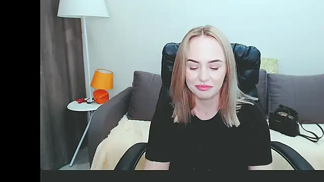 LiluMoon   online show from 04.28.26
