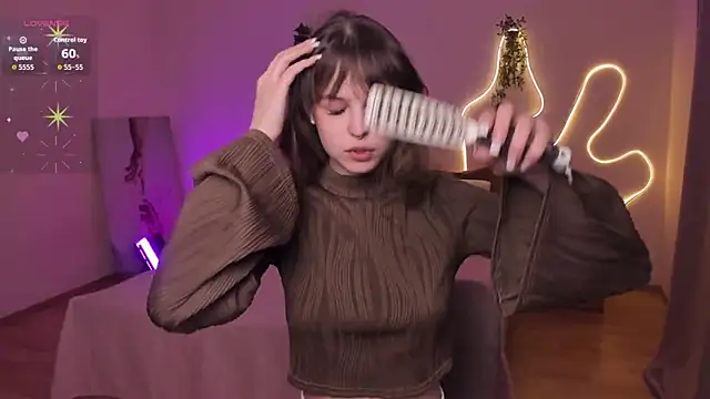 Lisa Blossom online show from 04.29.26