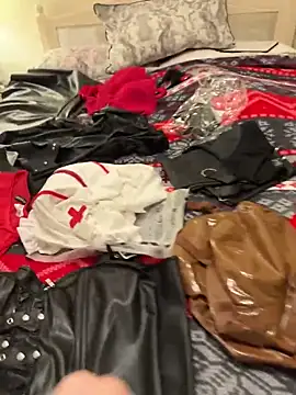 Snapshot of Lacey-BBW chatting on 10.27.25 Lacey-BBW online show from 10.27.25