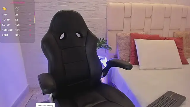 Snapshot of Mollycb chatting on 09.27.25 Mollycb online show from 09.27.25