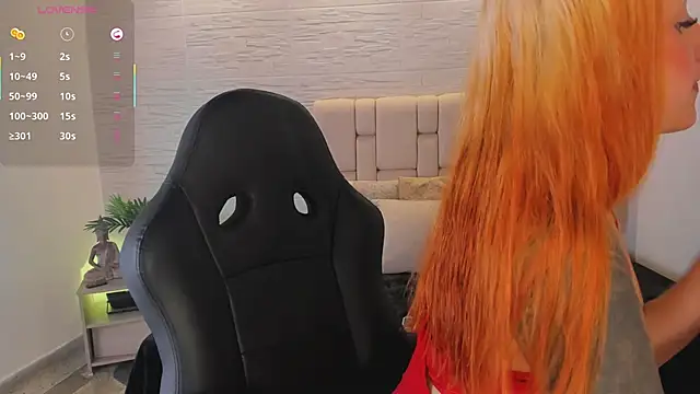 Snapshot of Mollycb chatting on 10.17.25 Mollycb online show from 10.17.25