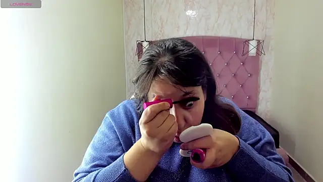  Emily rosee  online show from 10.02.25