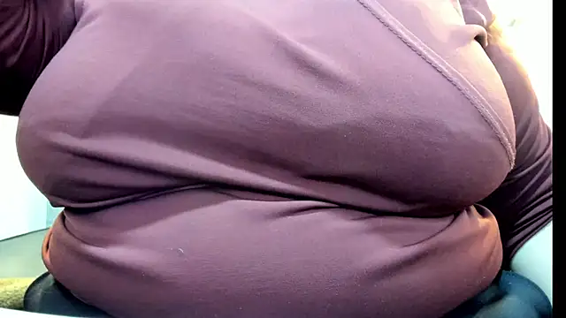  Emily rosee  online show from 10.30.25