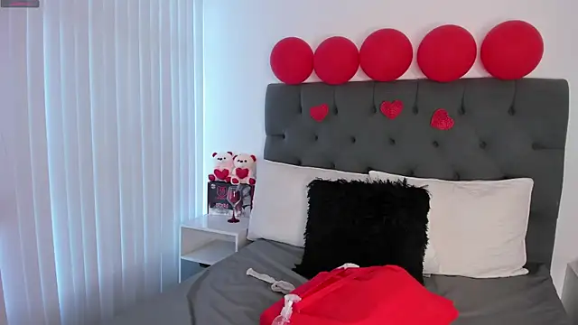 VictoriaParkeer online show from 02.14.26