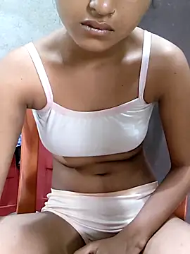 Snapshot of Tara2007 chatting on 11.03.25 Tara2007 online show from 11.03.25