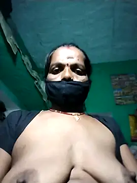 Snapshot of Sexi_savita chatting on 09.19.25 Sexi savita online show from 09.19.25