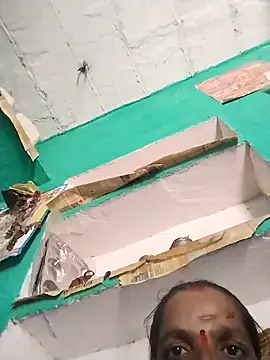 Snapshot of Sexi_savita chatting on 10.05.25 Sexi savita online show from 10.05.25