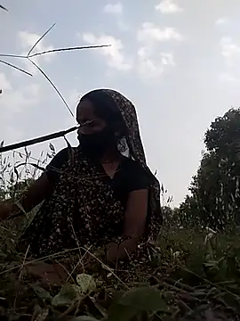 Snapshot of Sexi_savita chatting on 10.16.25 Sexi savita online show from 10.16.25