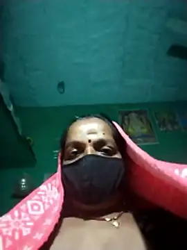 Snapshot of Sexi_savita chatting on 11.30.25 Sexi savita online show from 11.30.25