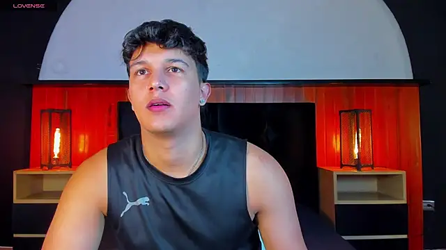 Leo Savage  online show from 06.06.26
