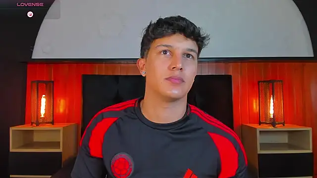 Leo Savage  online show from 06.07.26