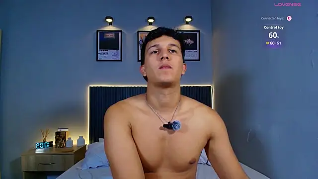 Leo Savage  online show from 07.22.26