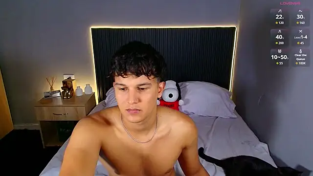 Leo Savage  online show from 07.24.26