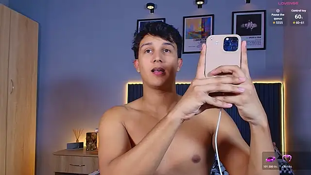 Leo Savage  online show from 07.31.26