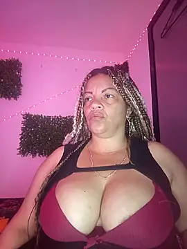 Eva Luxei online show from 12.15.25