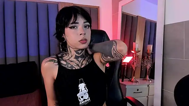 Snapshot of misstomie_ chatting on 02.10.26 misstomie online show from 02.10.26