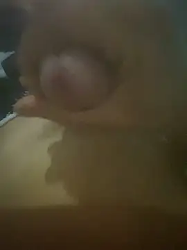 Snapshot of Eogerareeh chatting on 12.22.25 Eogerareeh online show from 12.22.25