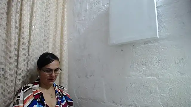 gabbyparker  online show from 10.18.25