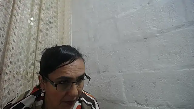 gabbyparker  online show from 03.31.26
