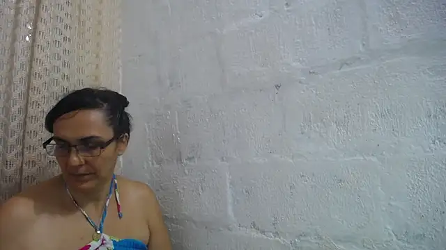 gabbyparker  online show from 04.30.26