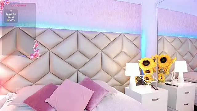 dafnne hall online show from 12.05.25