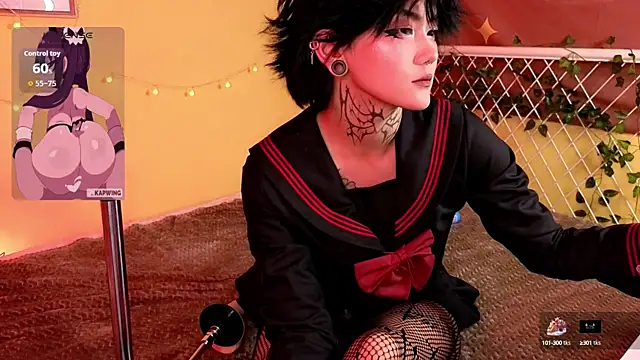 Snapshot of GothXRaven chatting on 09.22.25 GothXRaven online show from 09.22.25