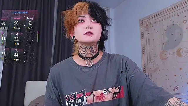 Snapshot of GothXRaven chatting on 11.26.25 GothXRaven online show from 11.26.25