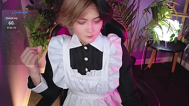 Snapshot of GothXRaven chatting on 12.03.25 GothXRaven online show from 12.03.25