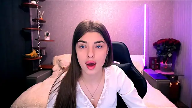 Dianaa Lee0 online show from 12.02.25