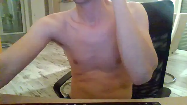 Snapshot of Trockenbau chatting on 10.15.25 Trockenbau online show from 10.15.25